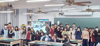 設計遇見在地文化，朝陽工設系於土庫商工開設 AI 創新工作坊圖片