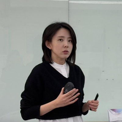 時暄嵐/助理教授級專業技術人員圖片